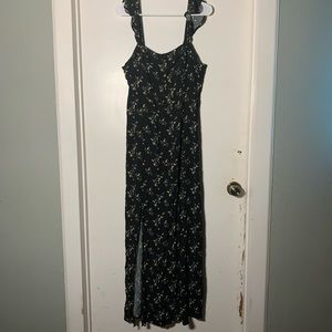Forever 21+ floral Maxi dress black